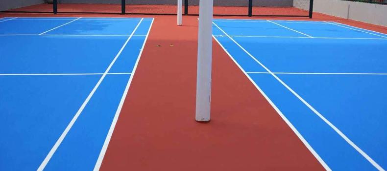 What are the advantages and disadvantages of acrylic materials?